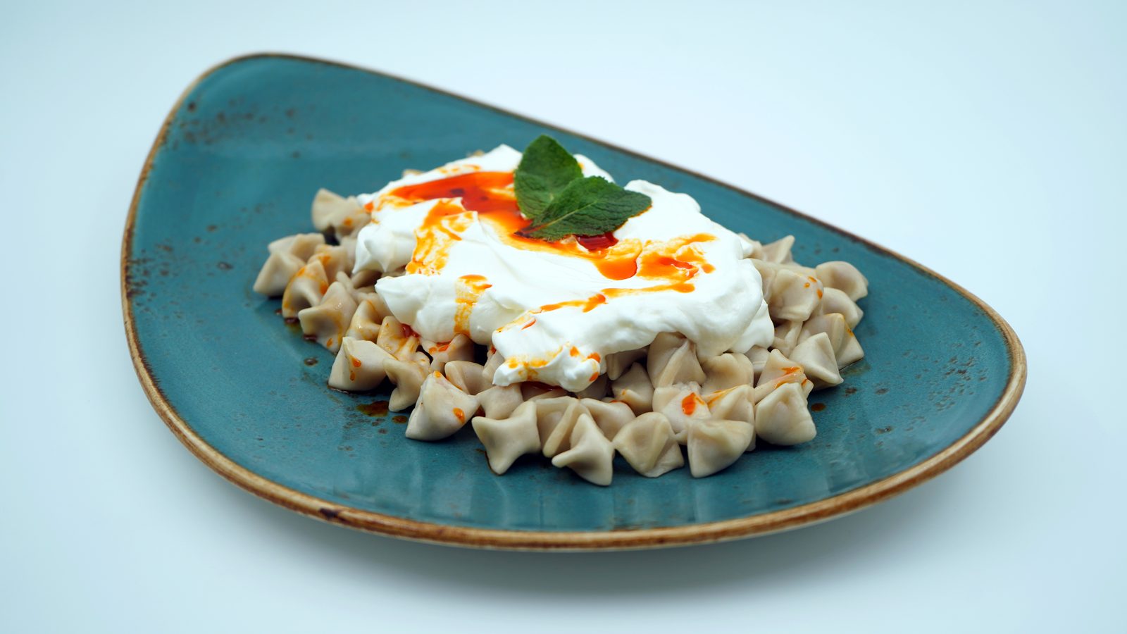 Manti – türkische Ravioli mit Joghurt im Löwenbräu Köln