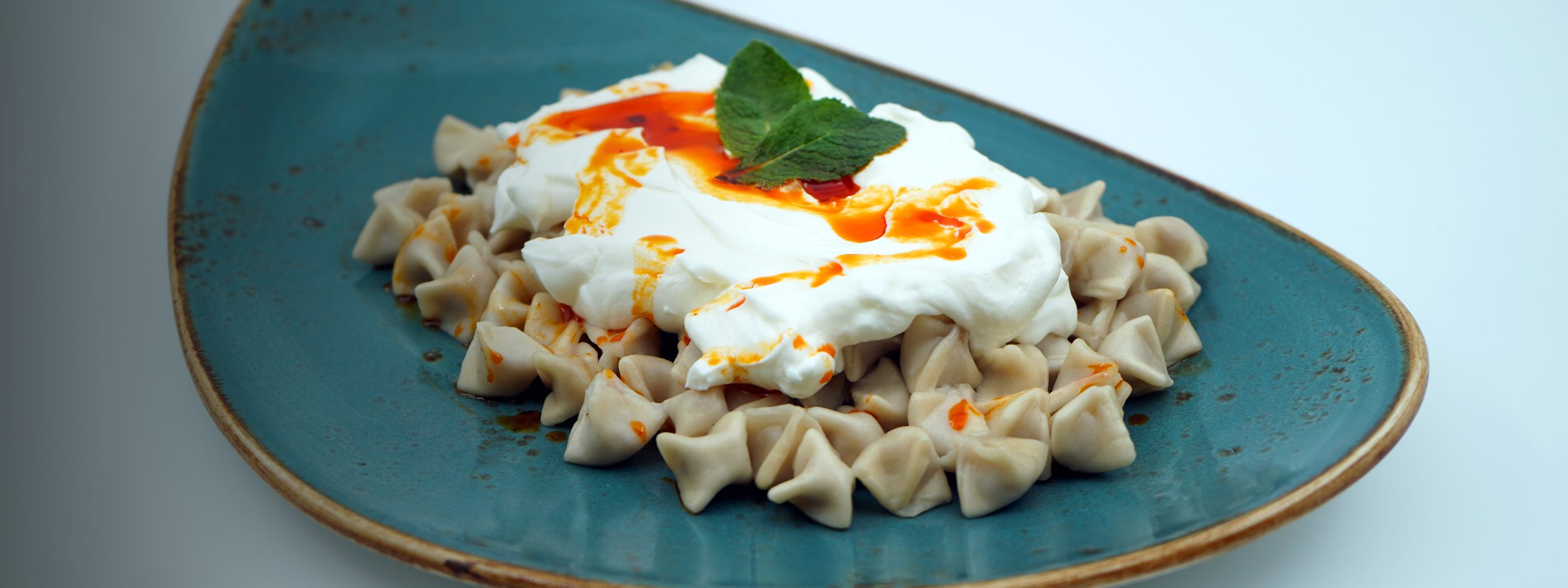 Manti – Turkish ravioli with yoghurt